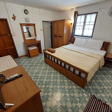 ホテル Fullmoon House Samui ラマイビーチ エクステリア 写真