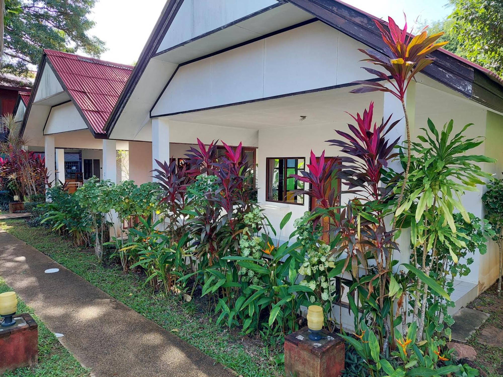 ホテル Fullmoon House Samui ラマイビーチ エクステリア 写真