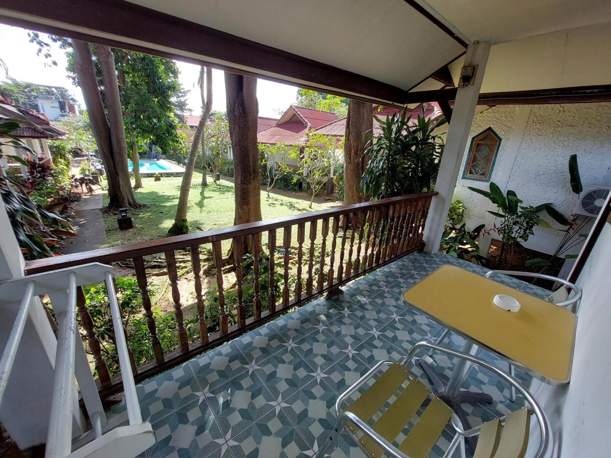 ホテル Fullmoon House Samui ラマイビーチ エクステリア 写真