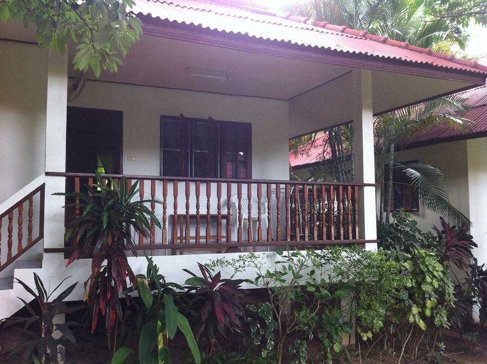 ホテル Fullmoon House Samui ラマイビーチ エクステリア 写真