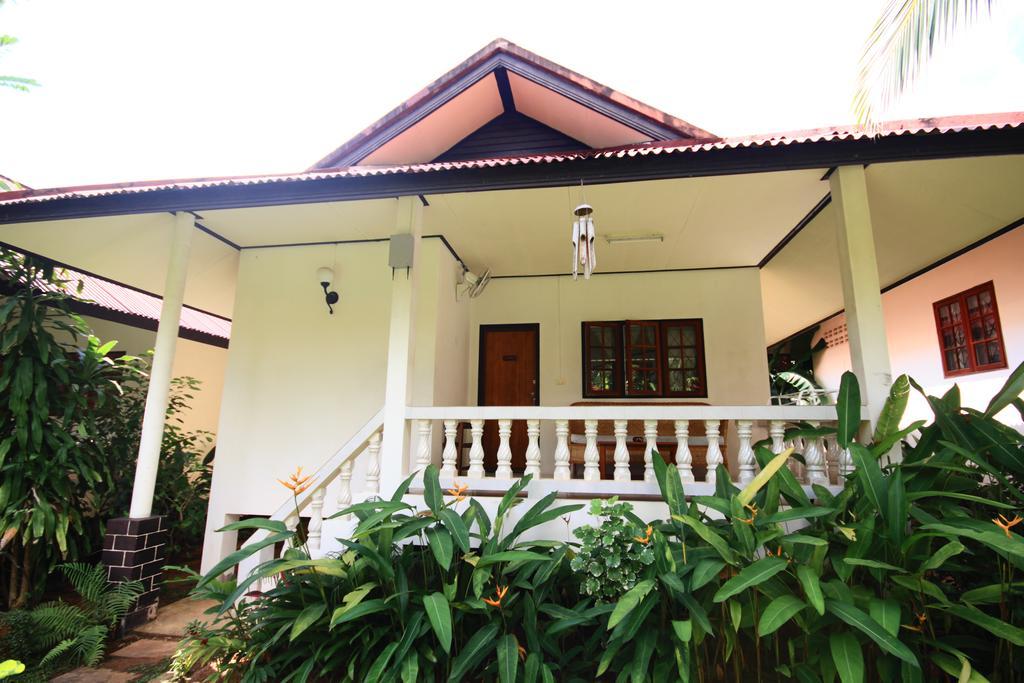 ホテル Fullmoon House Samui ラマイビーチ 部屋 写真