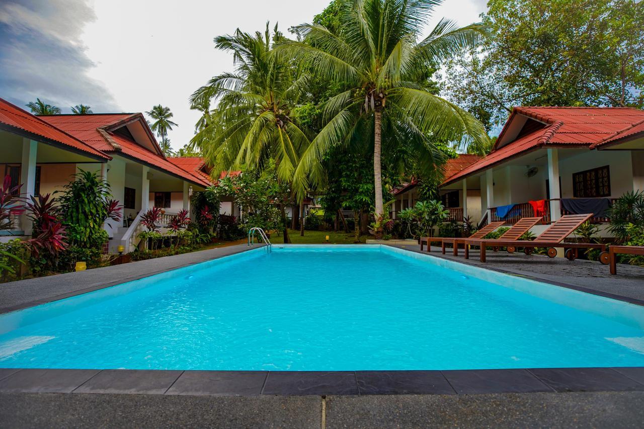 ホテル Fullmoon House Samui ラマイビーチ エクステリア 写真