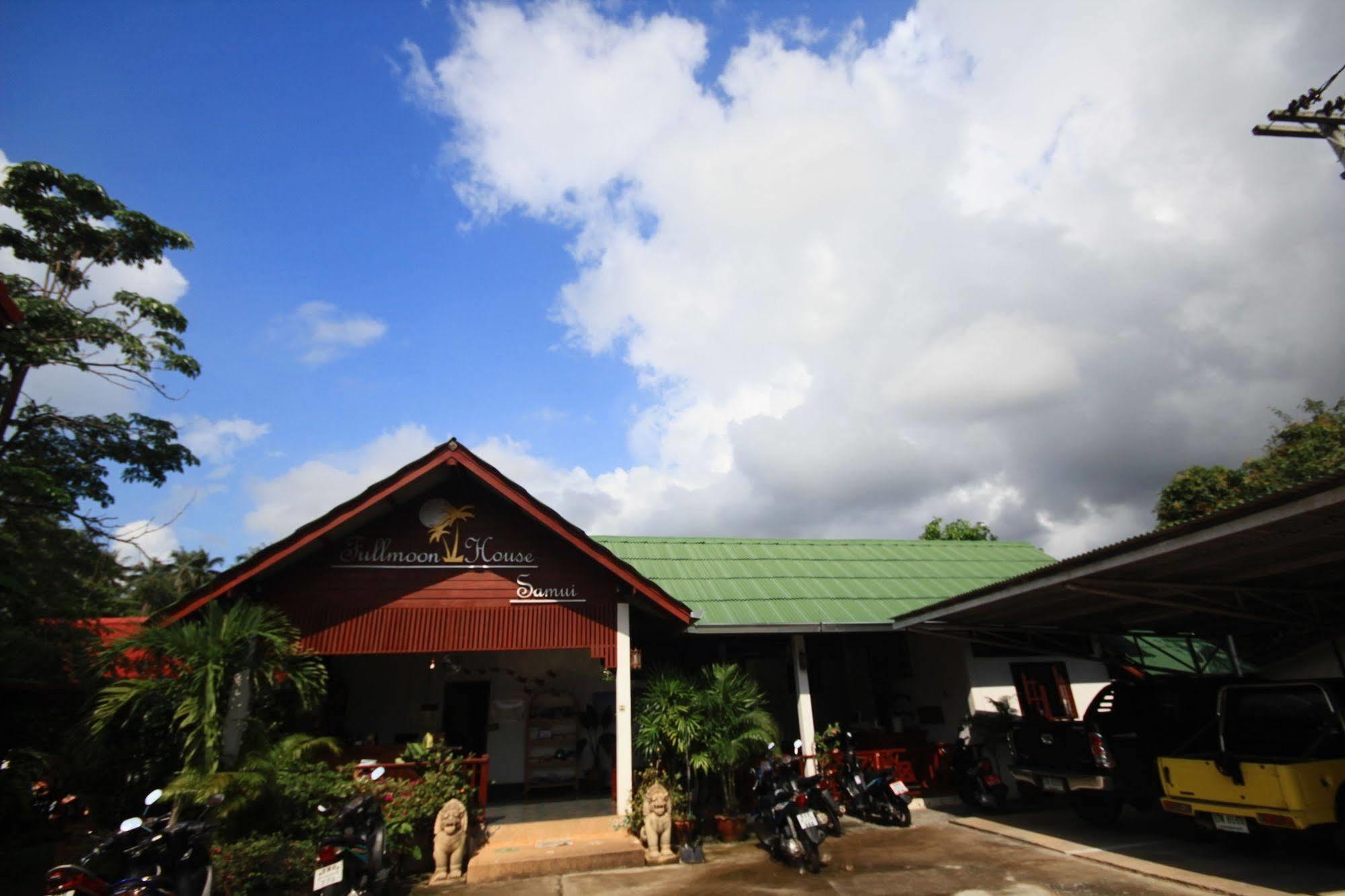 ホテル Fullmoon House Samui ラマイビーチ エクステリア 写真